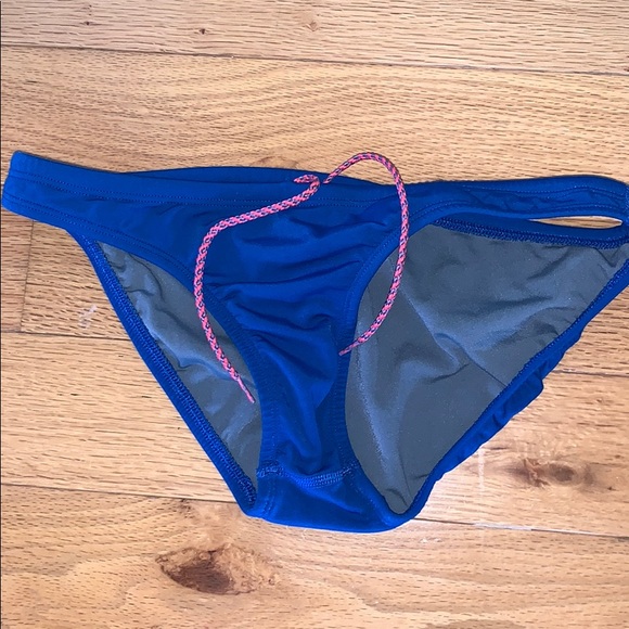 Jolyn bottom. Medium. Minimal piling. - Picture 1 of 2